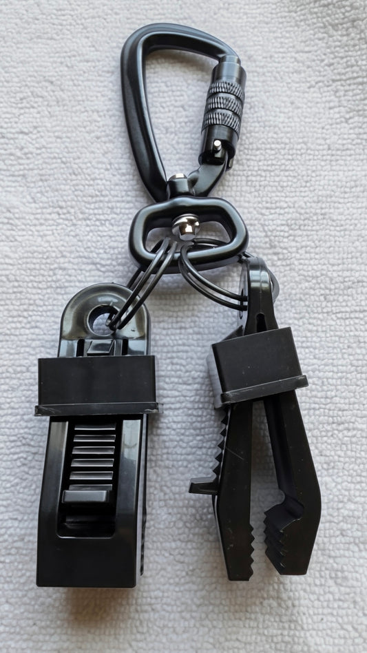 Flow Star Carabiner With Locking Clips