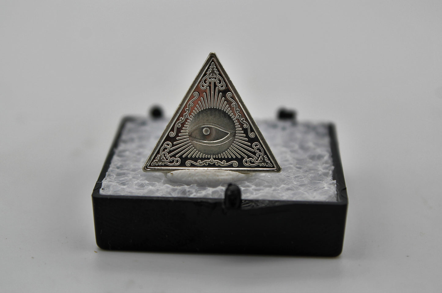 999 Silver Illuminati Front