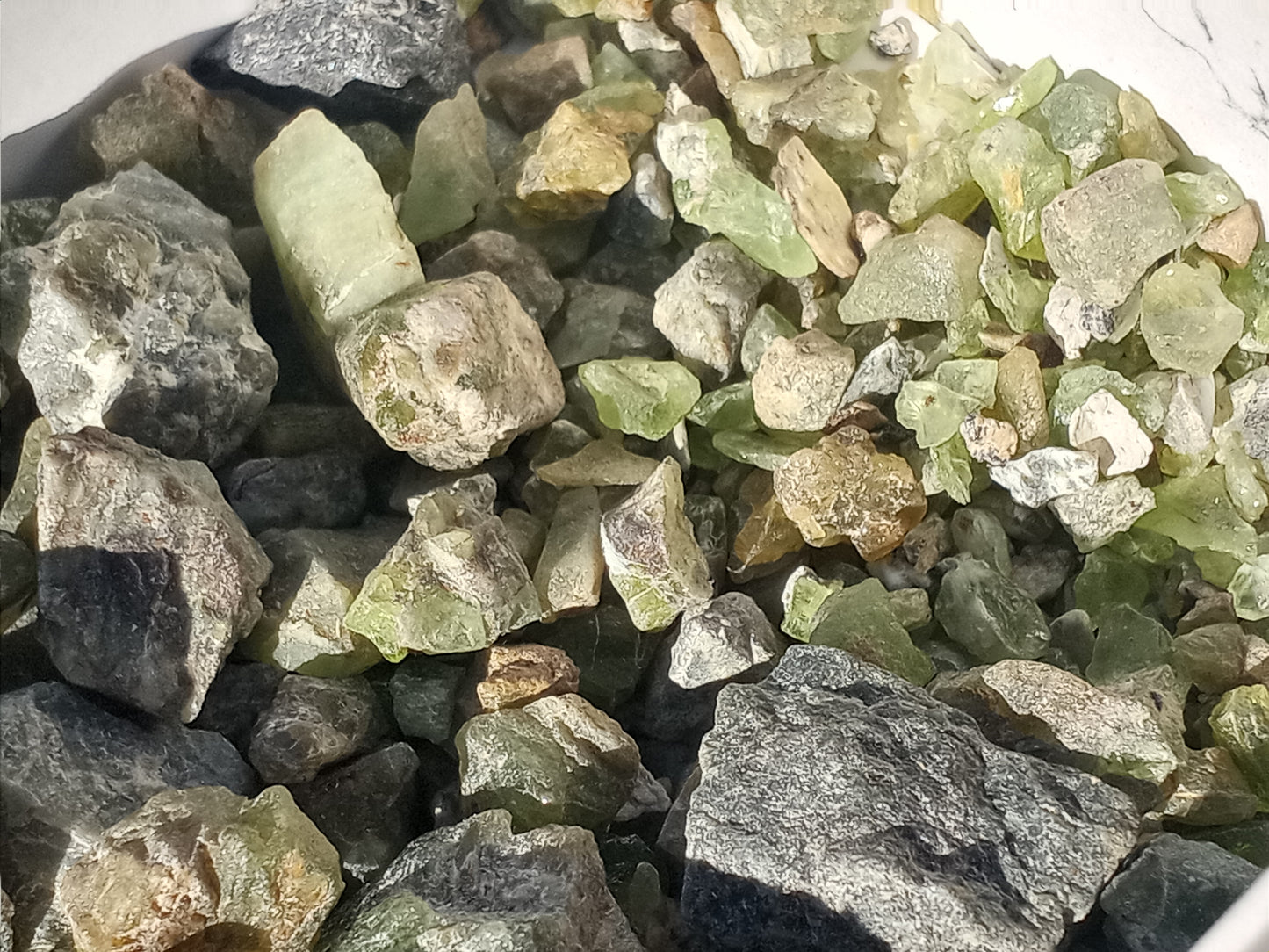 Raw_Peridot_Crystal